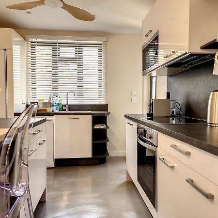Sunkissed - Brand New Beach Apartment Located 50M From Beach Flic-en-Flacq Esterno foto