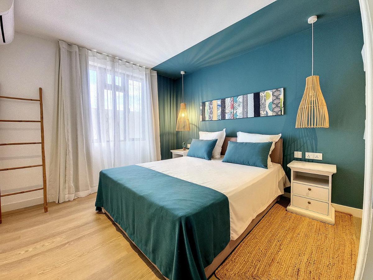 Sunkissed - Brand New Beach Apartment Located 50M From Beach Flic-en-Flacq Esterno foto